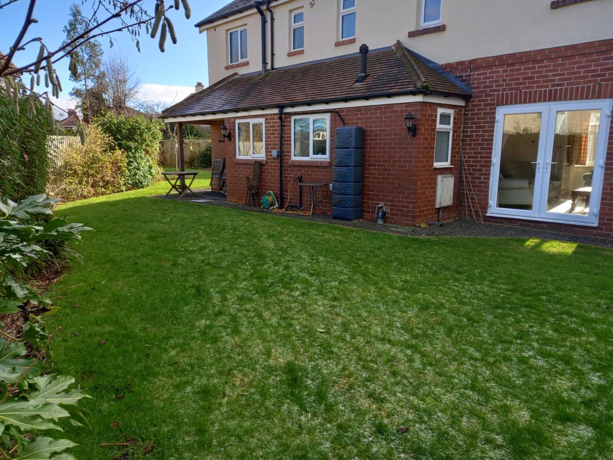 Grange Croft Holiday home *